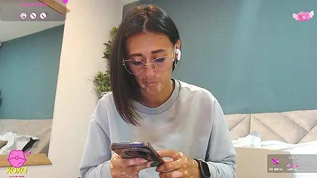 SharisWillian online show from 04/23/26, 03:41