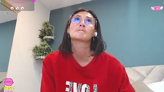 SharisWillian online show from 04/24/26, 03:20