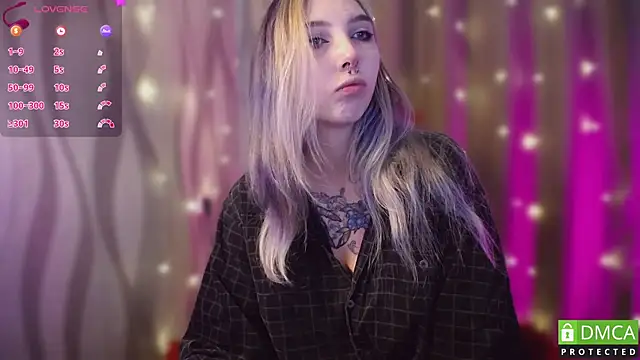 Snapshot of JustMeowGirl chatting on 02/07/25, 04:27 JustMeowGirl online show from 02/07/25, 04:27