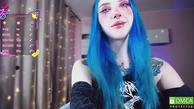 Snapshot of JustMeowGirl chatting on 10/17/25, 04:26 JustMeowGirl online show from 10/17/25, 04:26