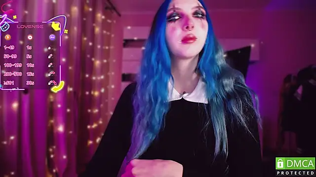 Snapshot of JustMeowGirl chatting on 10/31/25, 04:24 JustMeowGirl online show from 10/31/25, 04:24