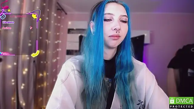 Snapshot of JustMeowGirl chatting on 11/24/25, 04:45 JustMeowGirl online show from 11/24/25, 04:45