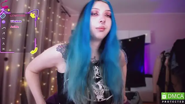 Snapshot of JustMeowGirl chatting on 11/26/25, 04:35 JustMeowGirl online show from 11/26/25, 04:35