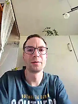 Schnubby1 online show from 02/21/25, 01:00