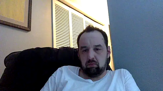 Snapshot of Kink_Master_Daddy chatting on 02/05/26, 04:17 Kink Master Daddy online show from 02/05/26, 04:17