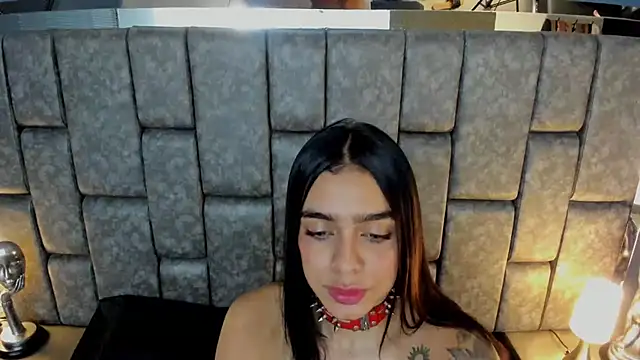 Foxy Assh  online show from 02/18/25, 02:38