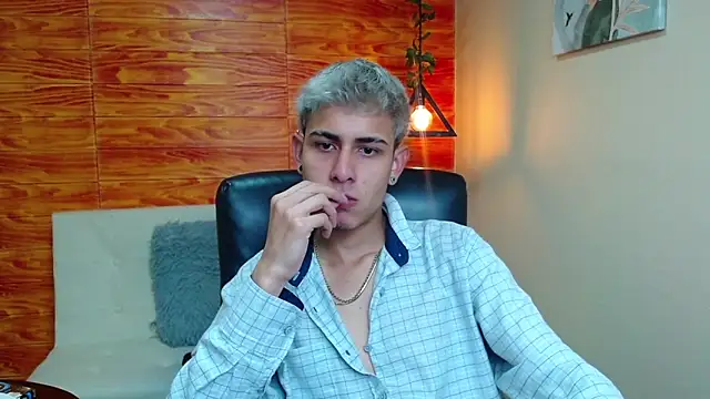 Bastiaan 28 online show from 12/26/24, 03:16