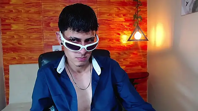 Bastiaan 28 online show from 02/10/25, 01:57