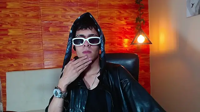 Bastiaan 28 online show from 02/17/25, 03:15