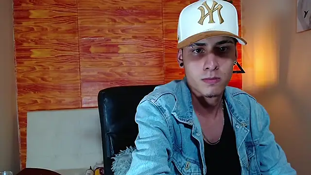 Bastiaan 28 online show from 02/19/25, 09:17