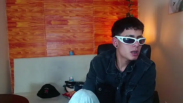 Bastiaan 28 online show from 03/03/25, 03:08