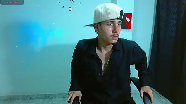 Bastiaan 28 online show from 10/11/25, 11:25