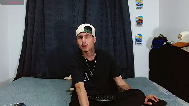 Bastiaan 28 online show from 11/06/25, 03:51