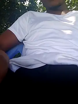 Snapshot of Juicy-hot_chic chatting on 04/04/26, 10:46 Juicy-hot chic online show from 04/04/26, 10:46