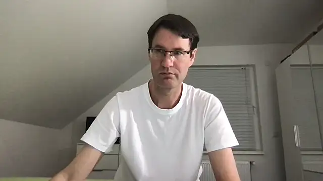 zxzx cam1 online show from 03/07/25, 03:49