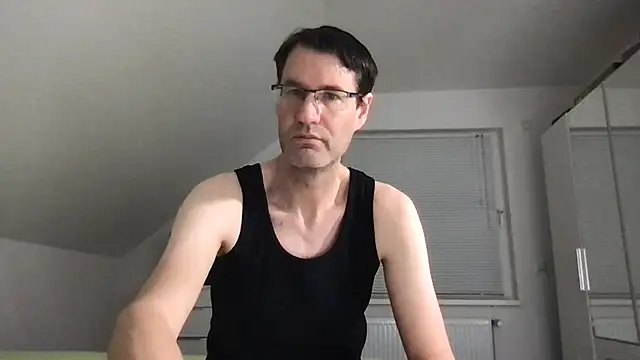 zxzx cam1 online show from 01/11/26, 04:01