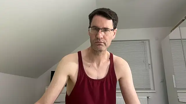 zxzx cam1 online show from 02/22/26, 04:27