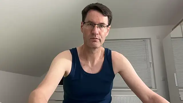 zxzx cam1 online show from 03/03/26, 06:36