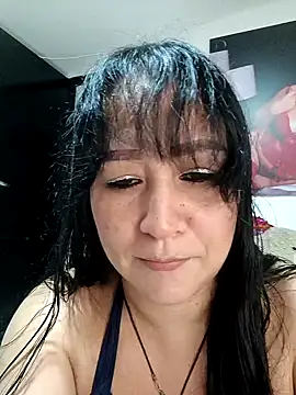 Snapshot of alondraabrown chatting on 01/21/25, 06:11 alondraabrown online show from 01/21/25, 06:11