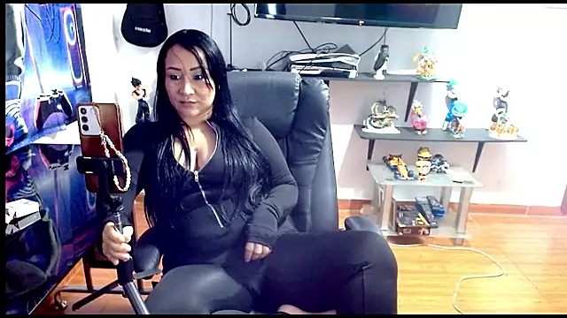 alondraabrown online show from 04/21/26, 01:42