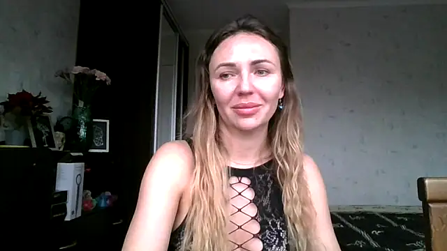 AngelinaLove28 online show from 12/20/25, 08:21