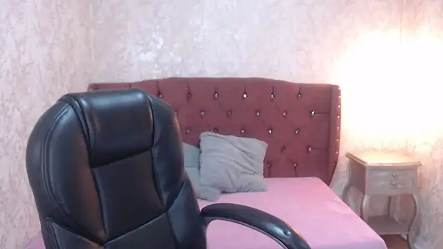 charlottemoonxz online show from 03/17/25, 10:06