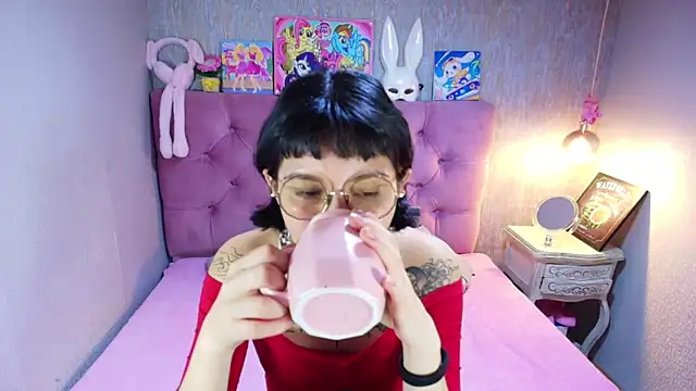 charlottemoonxz online show from 03/04/26, 07:09