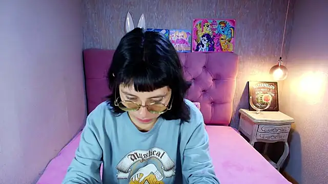 charlottemoonxz online show from 07/19/26, 04:44