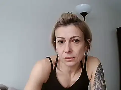 anechka1 online show from 01/13/25, 07:42