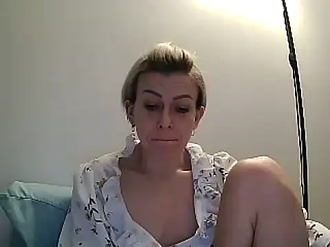 anechka1 online show from 01/13/25, 10:45