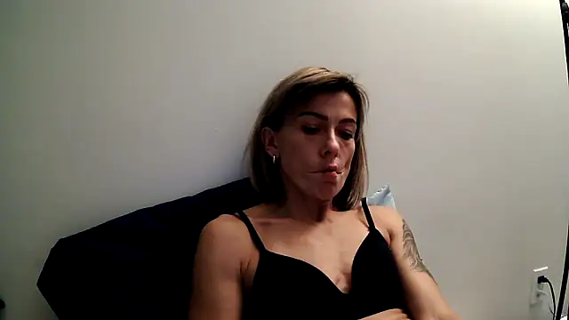 anechka1 online show from 11/22/25, 01:37