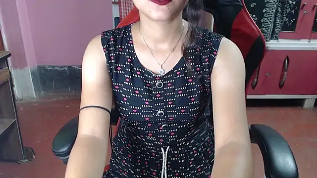 Angel Alison  online show from 05/19/26, 06:36