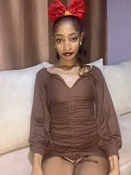 GoddessVee online show from 12/20/24, 04:46