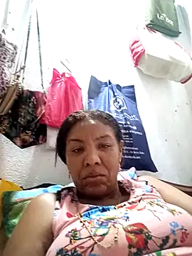 Snapshot of Surreyaa chatting on 10/25/25, 03:14 Surreyaa online show from 10/25/25, 03:14