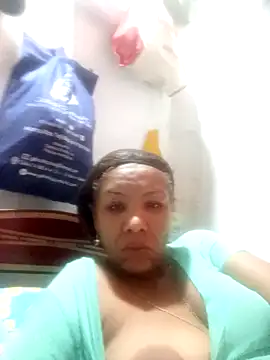 Snapshot of Surreyaa chatting on 11/28/25, 05:10 Surreyaa online show from 11/28/25, 05:10