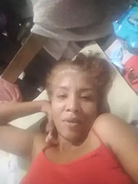 Snapshot of Surreyaa chatting on 02/21/26, 05:52 Surreyaa online show from 02/21/26, 05:52