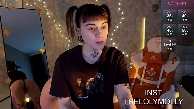 LolyMolli online show from 11/22/25, 10:58