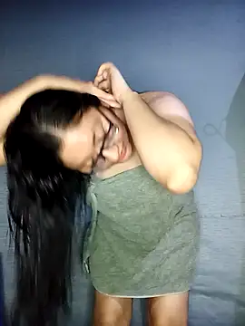 Snapshot of ladygmusic chatting on 11/05/25, 06:02 ladygmusic online show from 11/05/25, 06:02