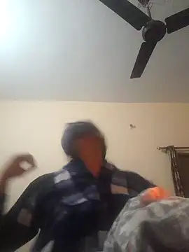 Snapshot of Sajal-03 chatting on 12/27/24, 01:11 Sajal-03 online show from 12/27/24, 01:11