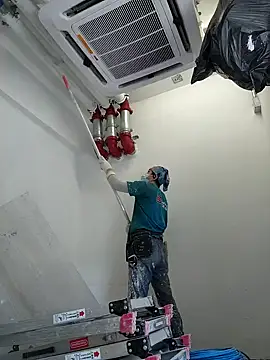 Snapshot of 2tomka52052sex chatting on 01/06/25, 03:09 2tomka52052sex online show from 01/06/25, 03:09