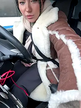 MooonReal online show from 11/21/25, 05:28