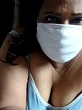 Love Jenny online show from 05/05/26, 03:47