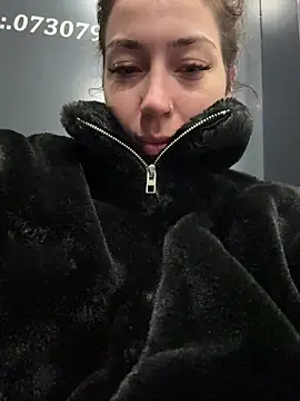 KimArts online show from 11/06/25, 05:14