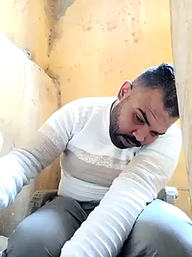 Snapshot of ListedLoin chatting on 01/28/25, 08:04 ListedLoin online show from 01/28/25, 08:04