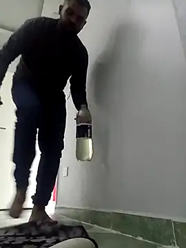 Snapshot of ListedLoin chatting on 02/19/25, 03:05 ListedLoin online show from 02/19/25, 03:05