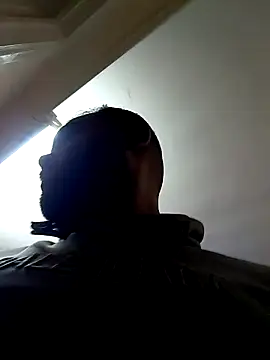 ListedLoin online show from 11/17/25, 07:30