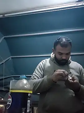 ListedLoin online show from 12/19/25, 11:45