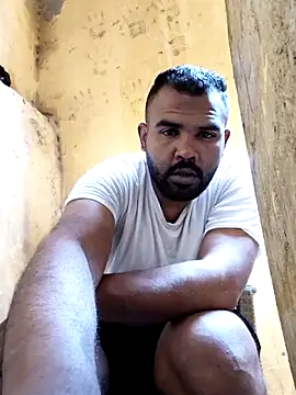 ListedLoin online show from 04/23/26, 12:40