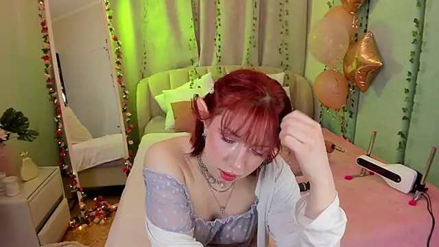 Love is Lola online show from 03/04/25, 04:17