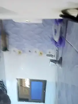 Snapshot of sweet-ass- chatting on 02/27/25, 03:48 sweet-ass- online show from 02/27/25, 03:48